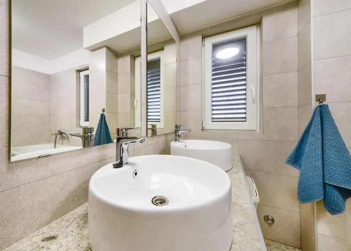 Apartamento Sanja-2 By Interhome